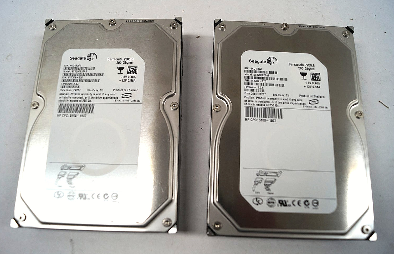 LOT (2) SeaGate ST3200626AS Barracuda 7200.8 Hard Drive 9Y7389-020 200GB E132