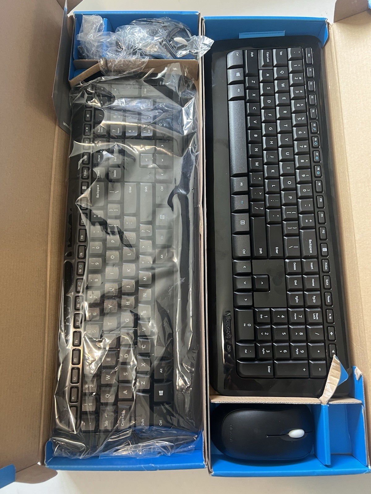 2 NICE Microsoft Desktop 850 Full Wireless Keyboard Mouse Black w/ Dongle TESTED