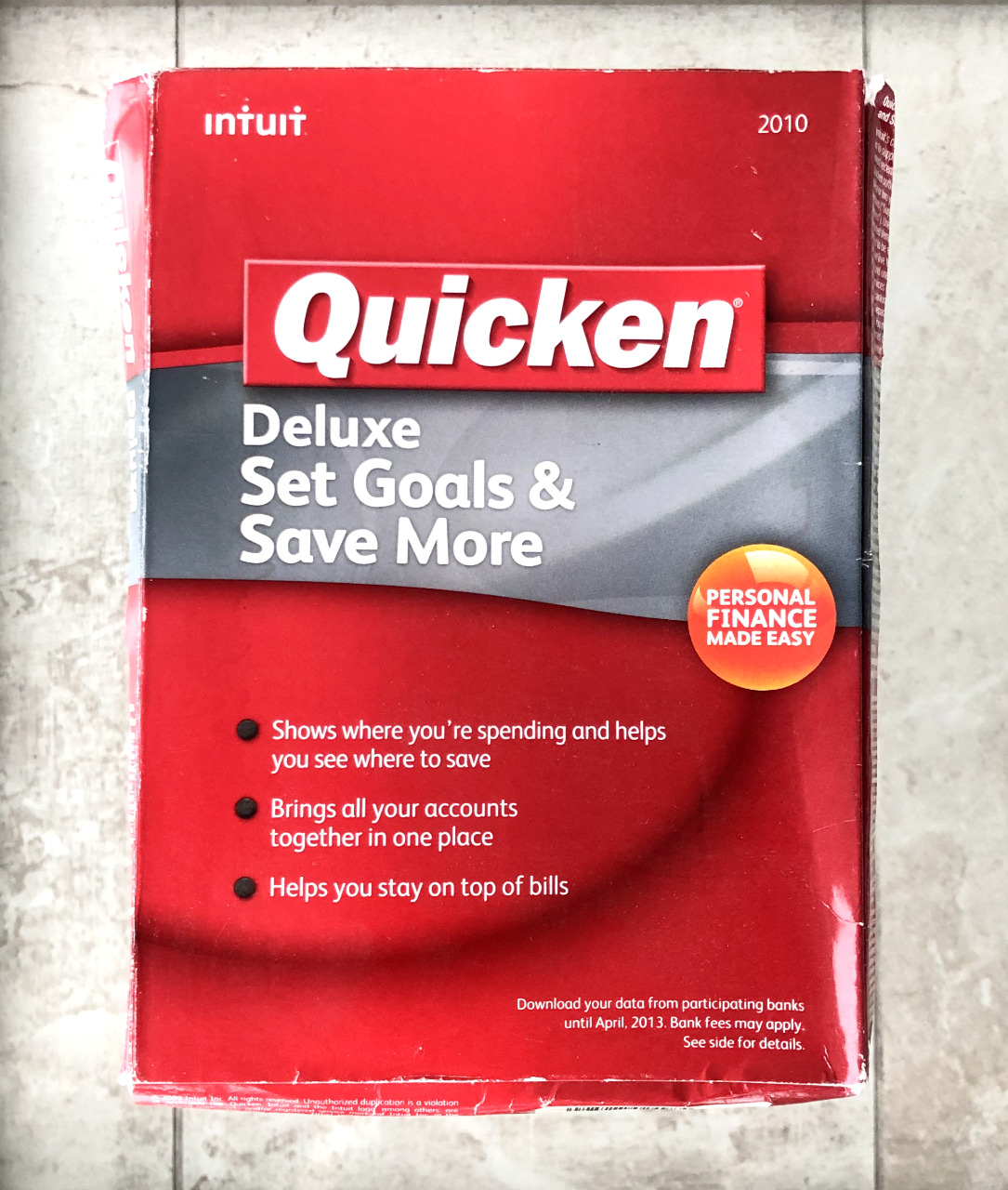 Intuit Quicken Deluxe 2010 Retail Box for Windows XP/Vista/7
