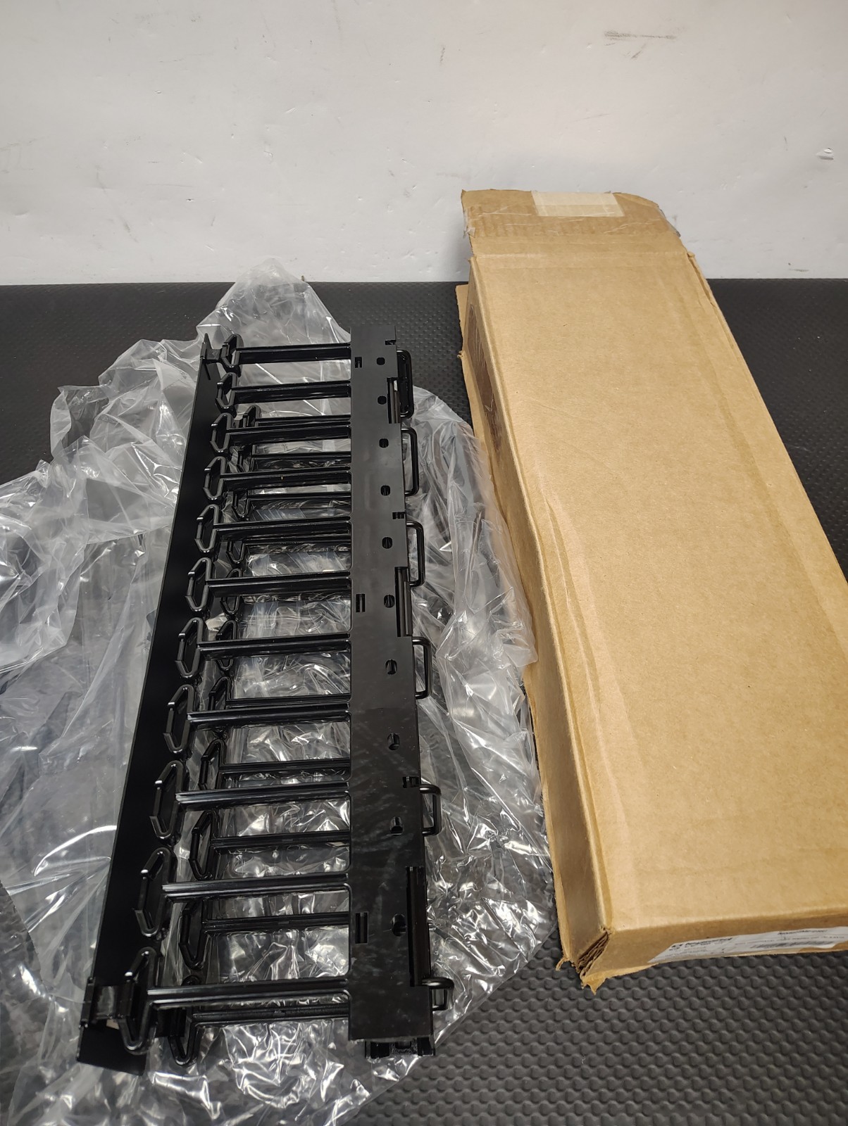 LEGRAND MM6HMF2RU HORIZONTAL CABLE MANAGEMENT PANEL 2U 3.5X19