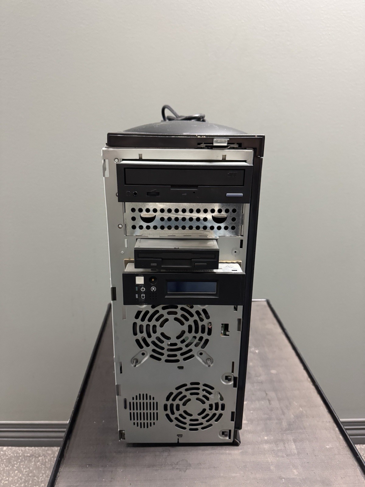 IBM RS/6000 44P Model 170 Server PowerPC 333MHz 4x 256MB No HDD #2