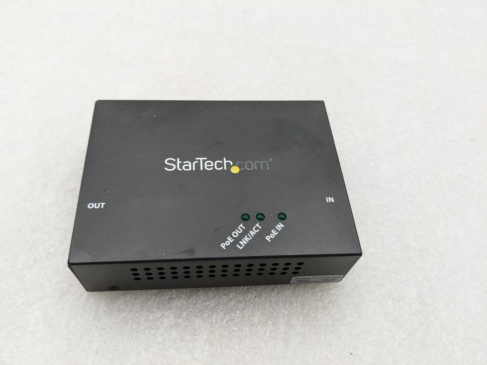StarTech.com POEEXT1GAT 1-Port Gigabit PoE+ Extender - 802.3at and 802.3af - 100