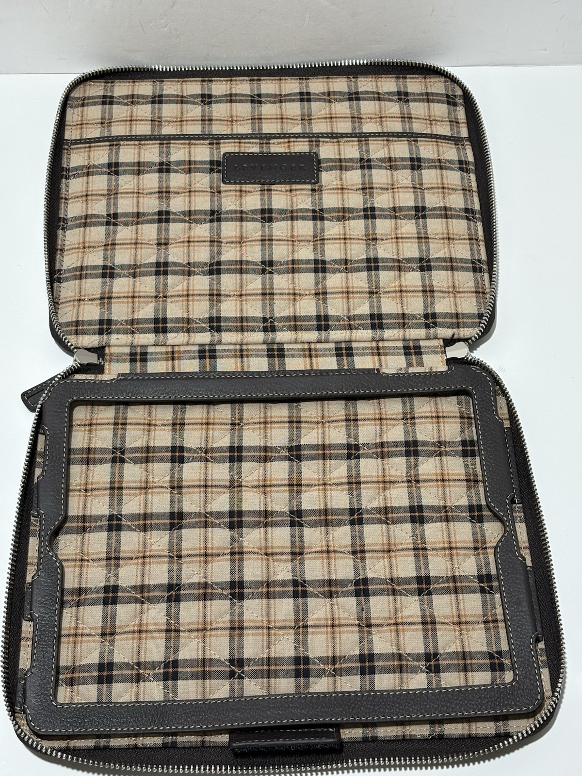 Levenger Tablet Ipad 3rd 4th generation Leather Zip Folio Case Brown