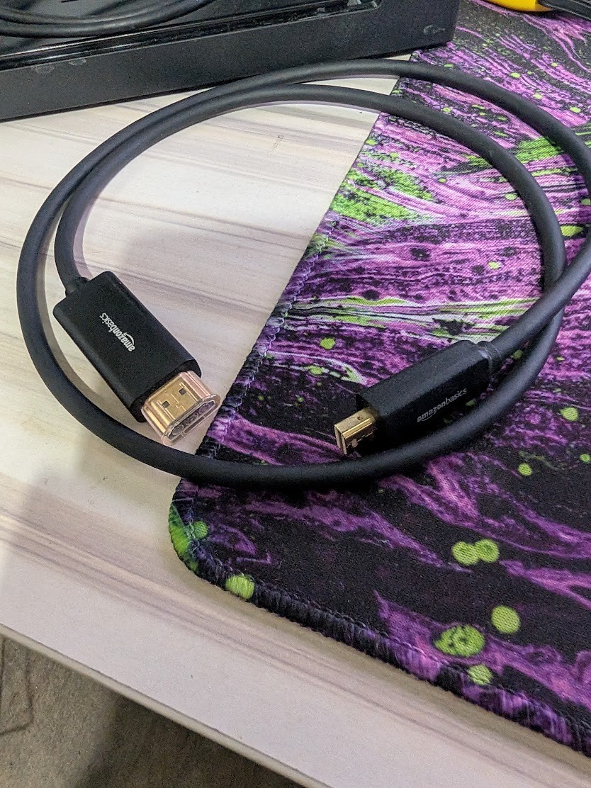 Amazon Basics Mini DisplayPort Male to HDMI Cable, 1080p, 3-Feet, Black