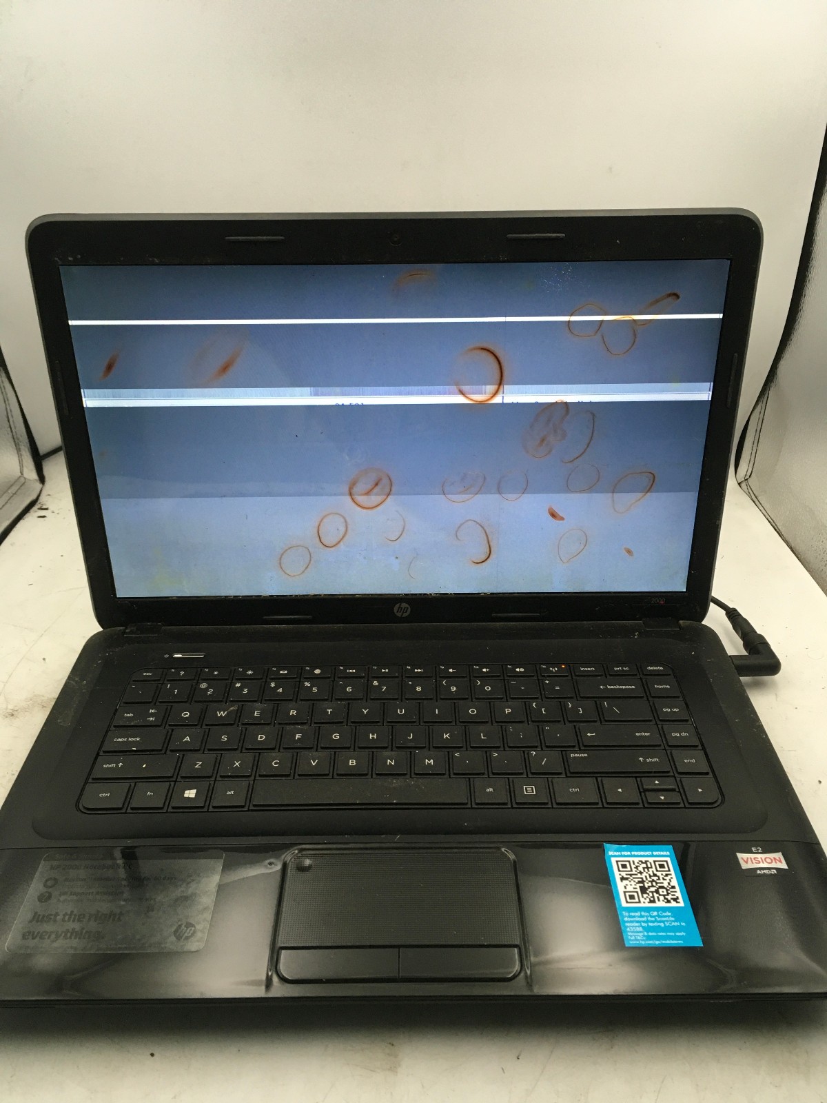 HP 2000-2B19WM - FOR PARTS - AMD E2 - NO RAM - 15" - READ DESCRIP - BB