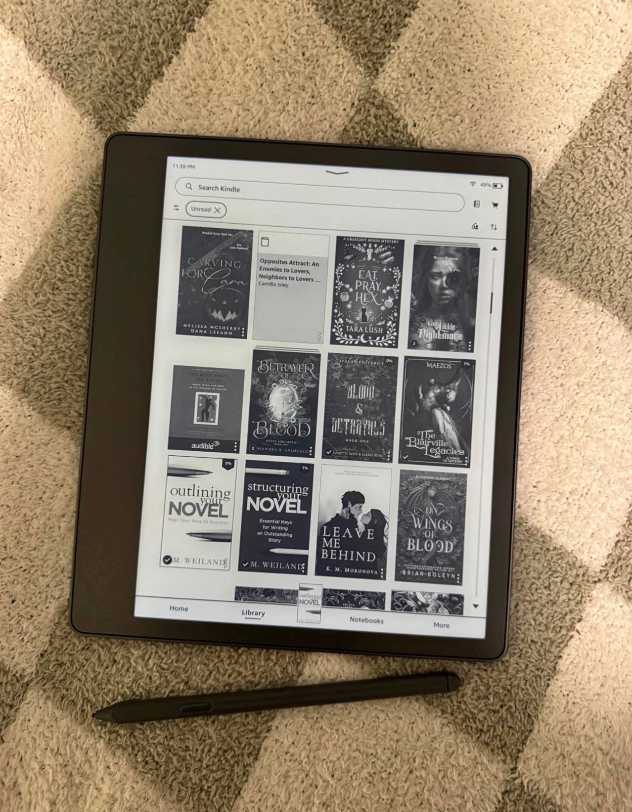 Amazon Kindle Scribe 1st Gen. 64GB, Wi-Fi, 10.2" - Tungsten (with Premium Pen)