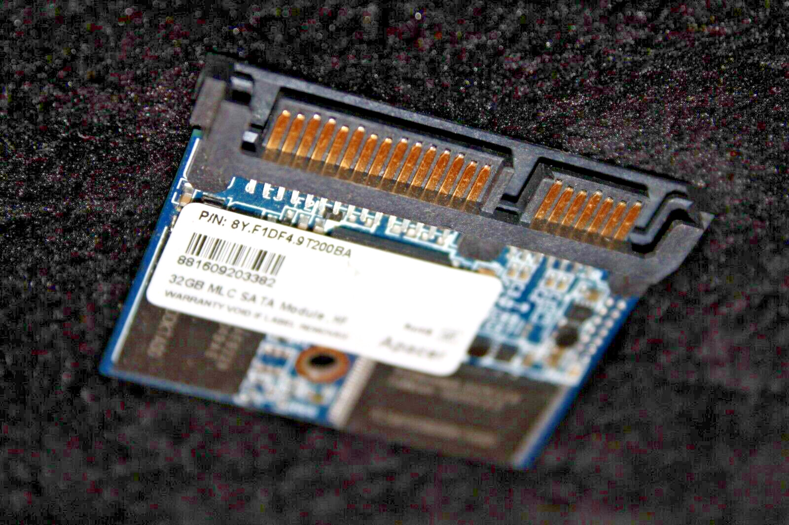 * NEW * -  Dell / Wyse - P/N: Y4VDC - 32GB  MLC Module HF SATA - 8Y.F1D4.9T200BA