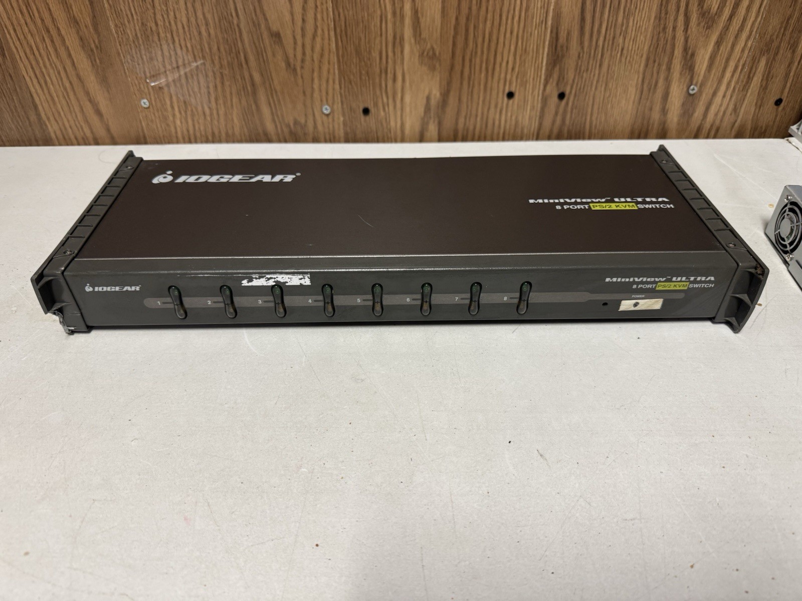IOGear Miniview Ultra 8 Port PS/2 KVM Switch Model GCS138 No Power Adapter