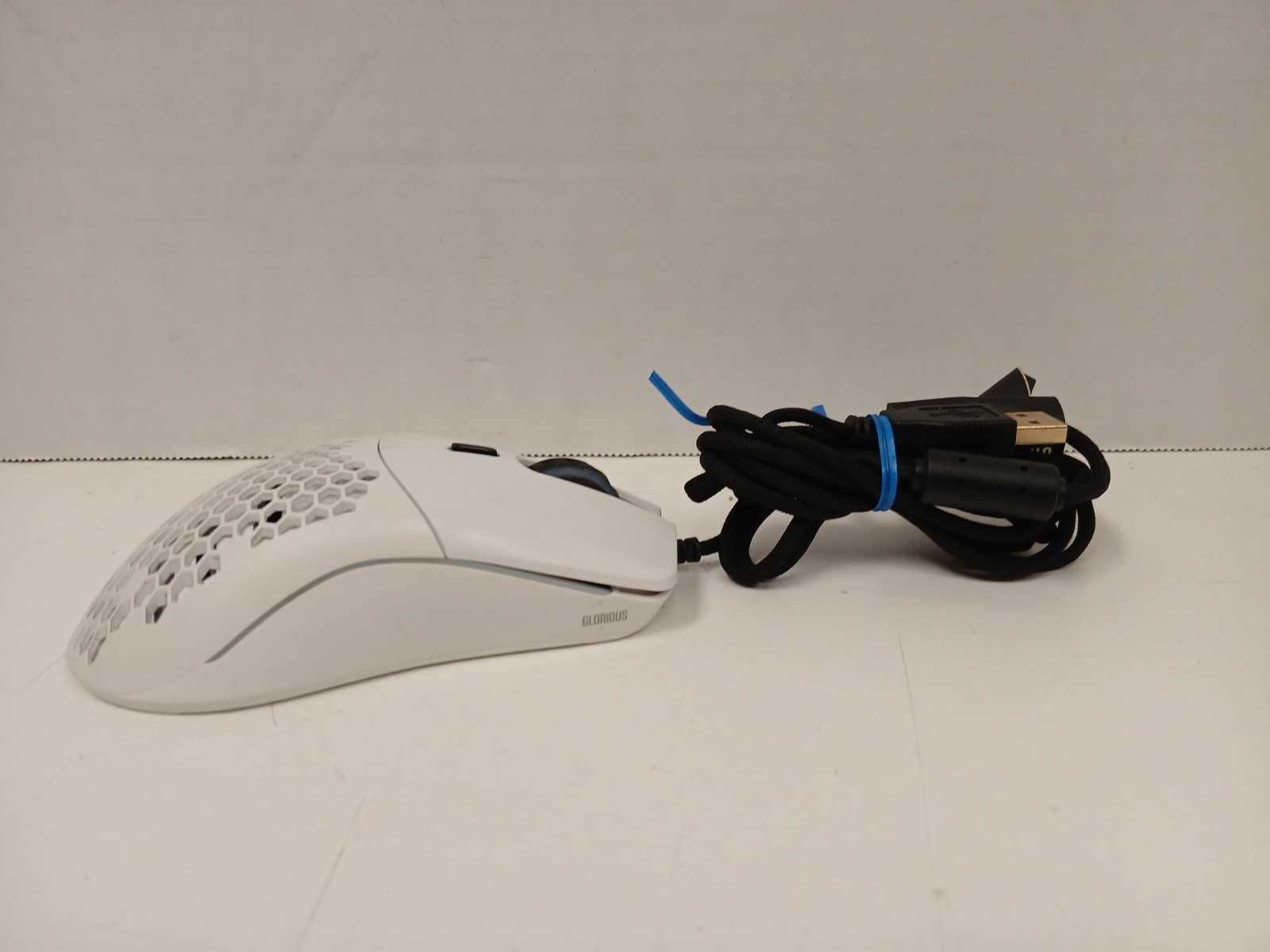 Glorious Model O- Wired Gaming Mouse, White - NO BOX