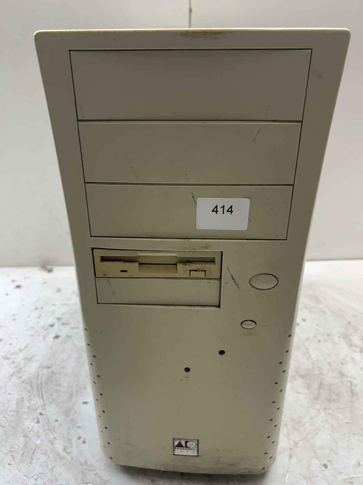 Vintage Retro Beige ATX Sleeper PC Desktop Computer Case