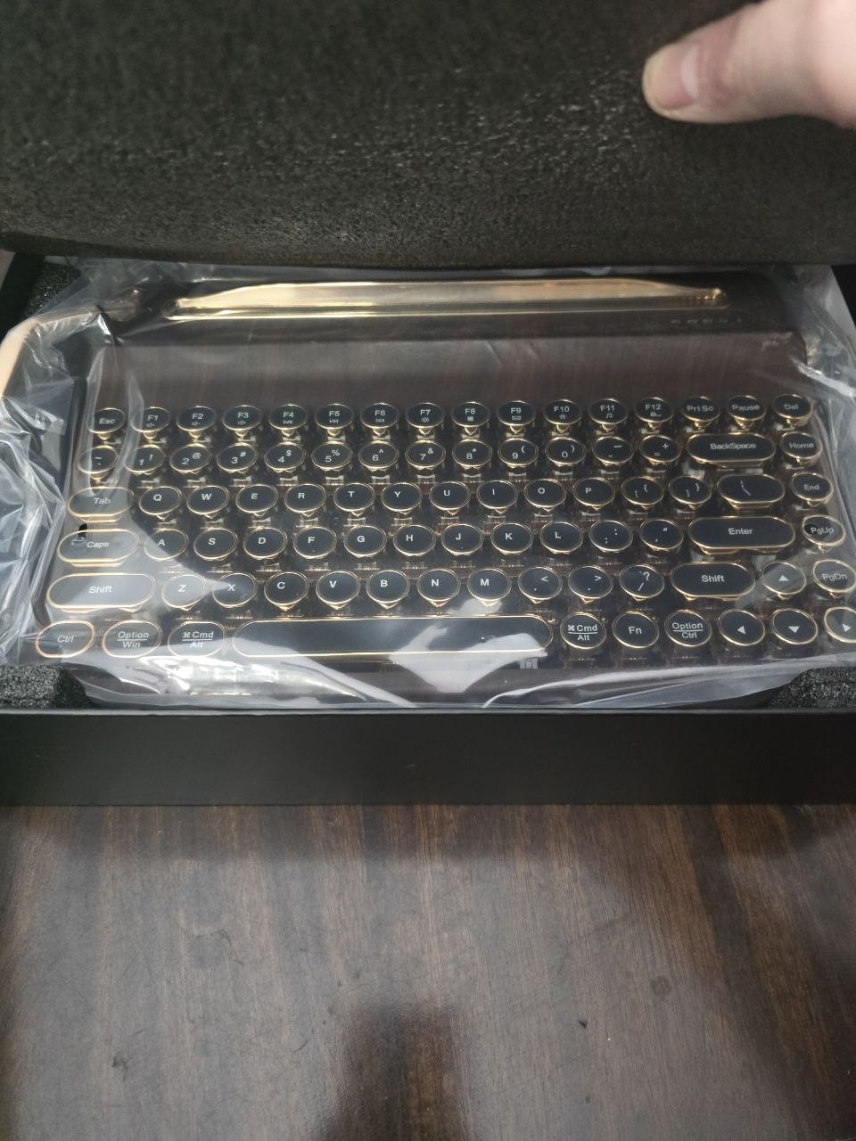 YUNZII QL75 Retro Typewriter Wireless Mechanical Keyboard Hot Swap RGB Open Box