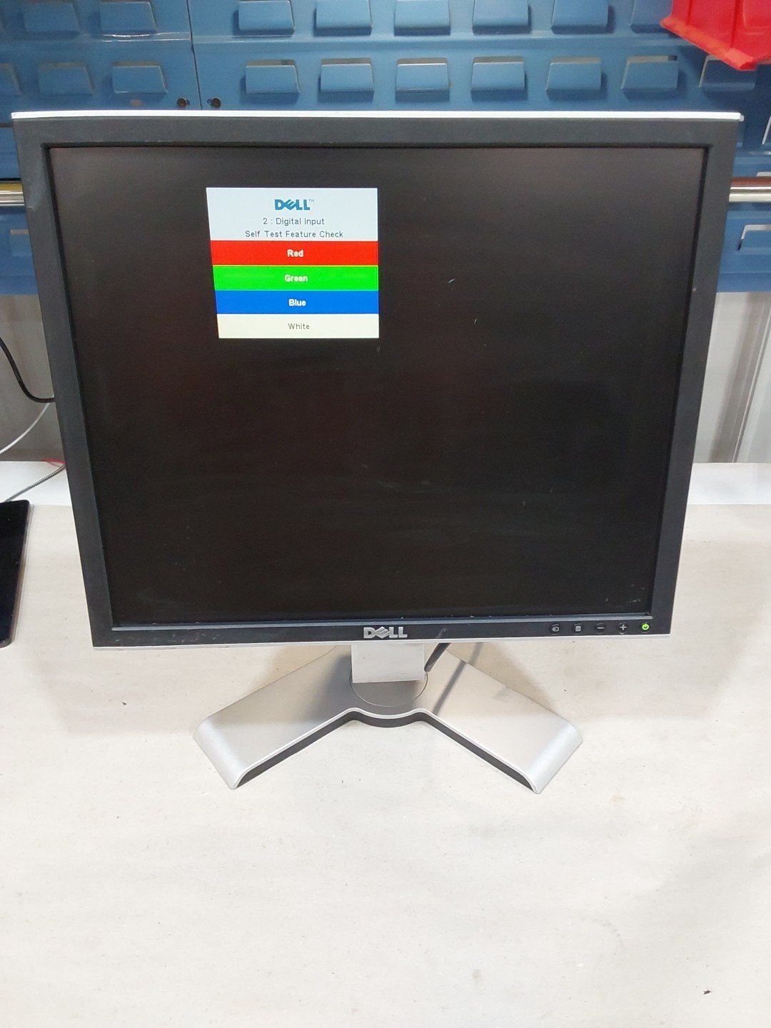 Dell 1907FPT Flat Panel with stand 19" Tested