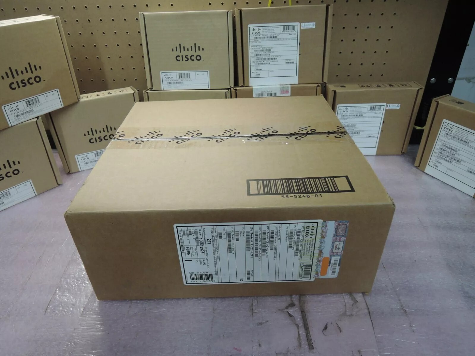 NEW Cisco C819G-4G-VZ-K9 Ethernet Wireless Integrated Router. 90 D's warnty.