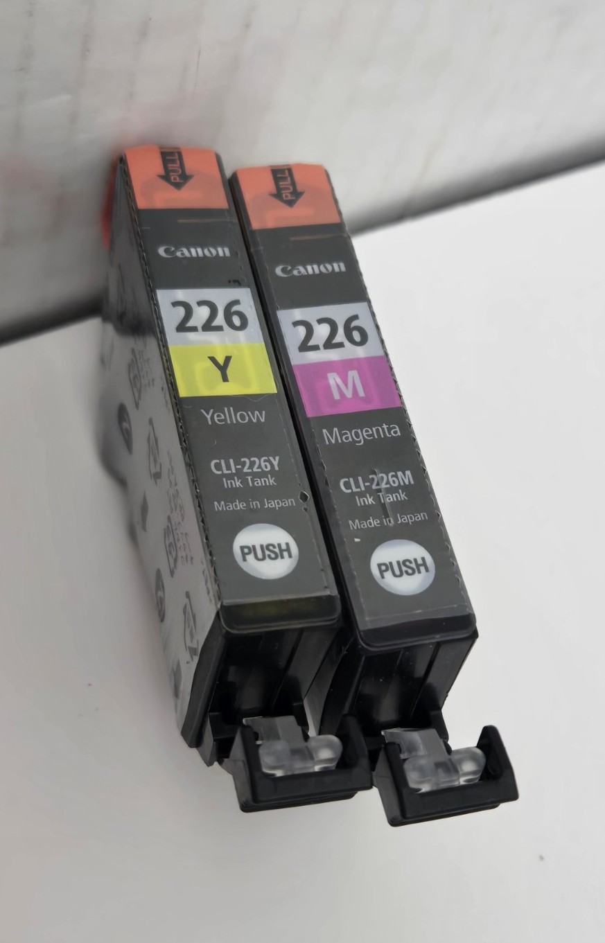Genuine Canon 226 Ink Magenta Yellow Ink Cartridges SEALED CLI-226Y CLI-226M