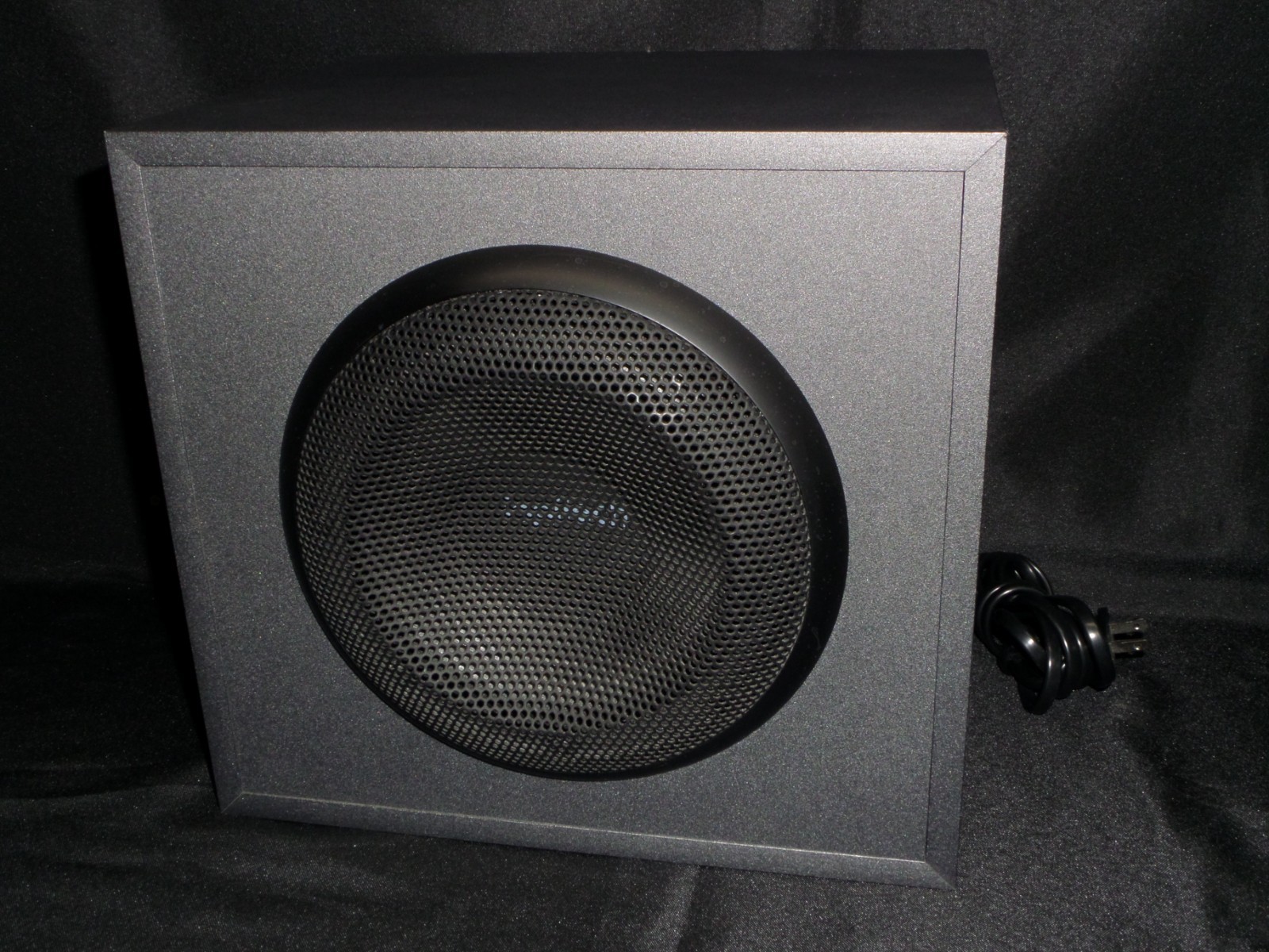 Logitech Speaker System Z625 Subwoofer ONLY TESTED