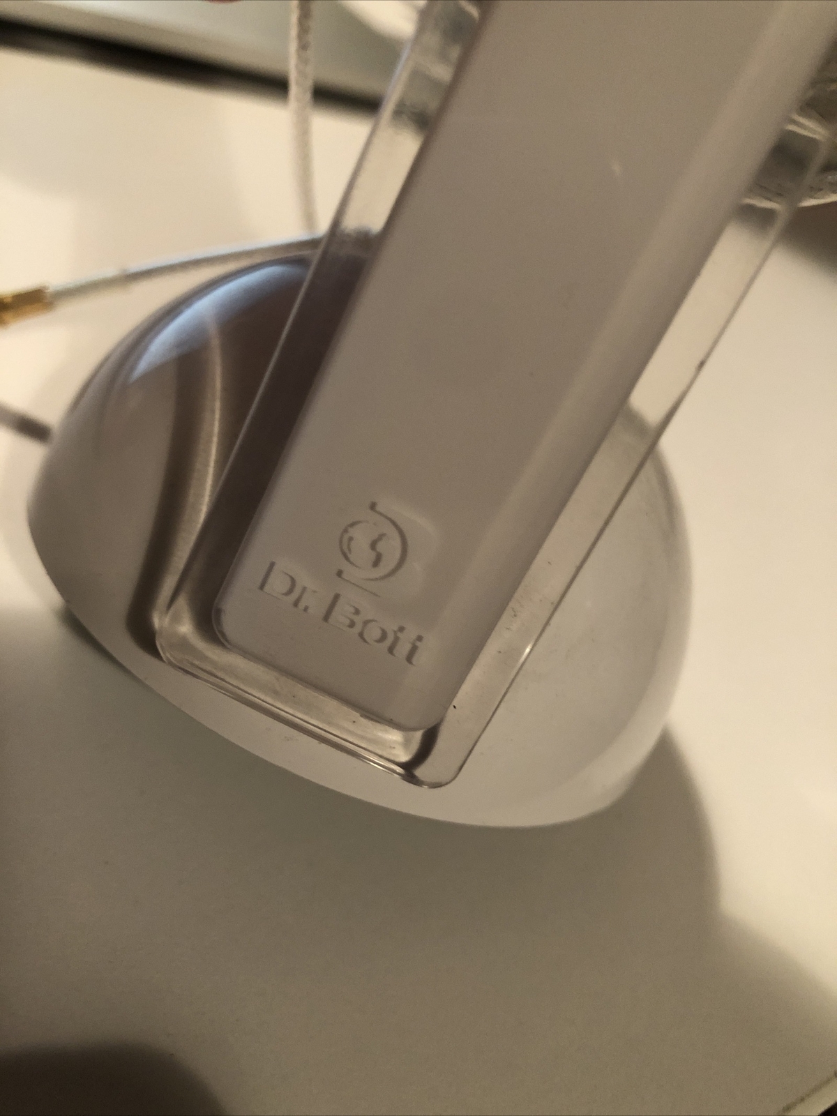 Dr Bott Wifi Extender for Apple Airport (UFO version)