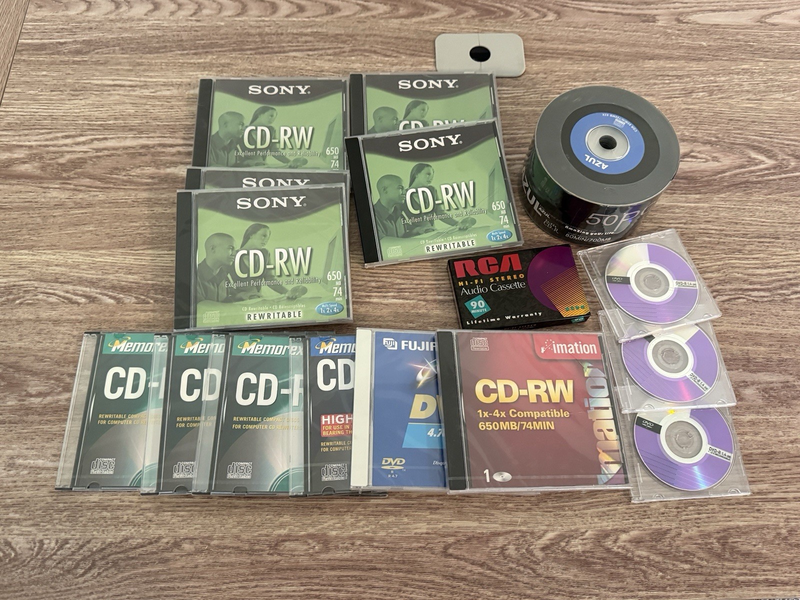 Blank Media LOT UNUSED CD-RW DISCs / AZUL 50 PC, DVD-R 1.4 GB - Lot of 16