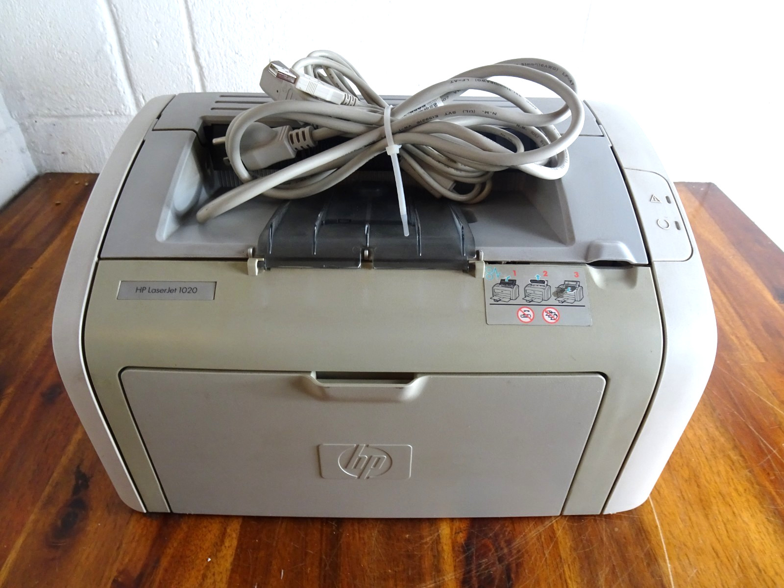 HP LaserJet 1020 Monochrome Laser Printer Q5911A with Toner & Cables Tested