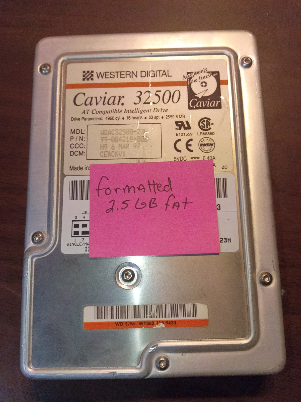 Western Digital Caviar 32500 IDE Hard Drive - Tested - 2559 MB