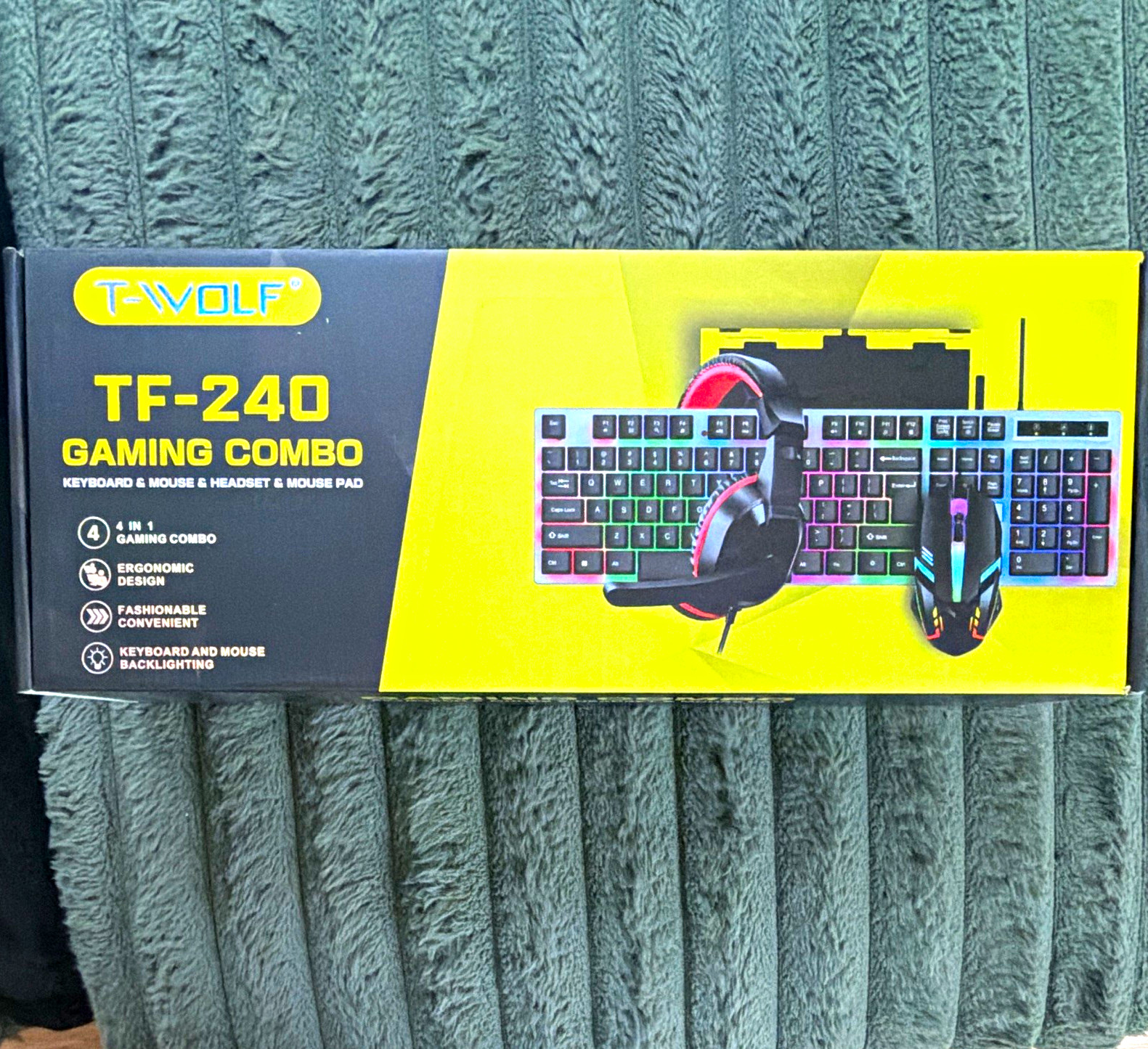 T-WOLF TF-240 Wired 4-in-1 Gaming Combo Backlit QWERTY 1000 DPI Black