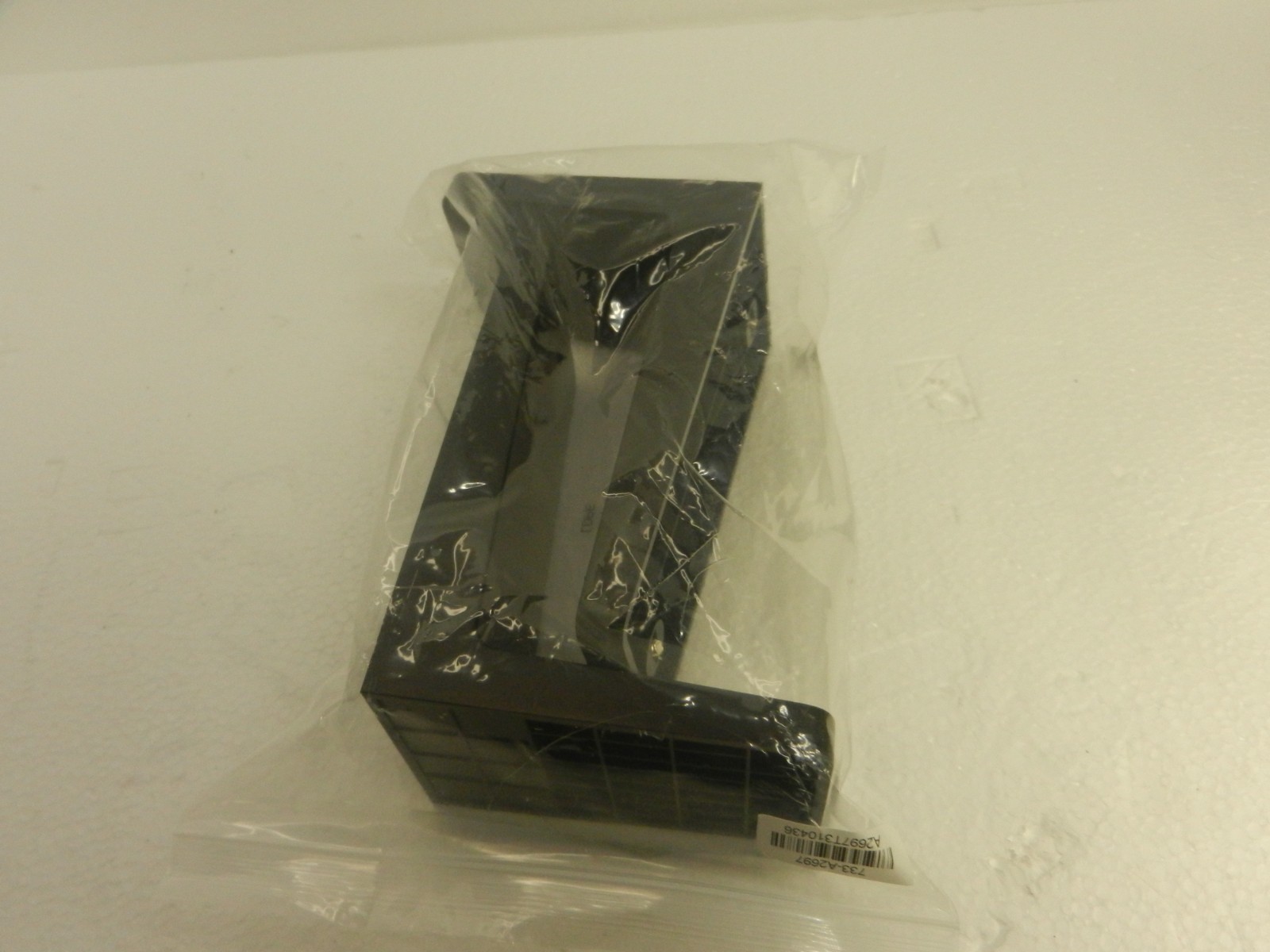 Eaton UPS Rackmount Stand Stabilizing Feet  520-56046 733-A297 Genuine