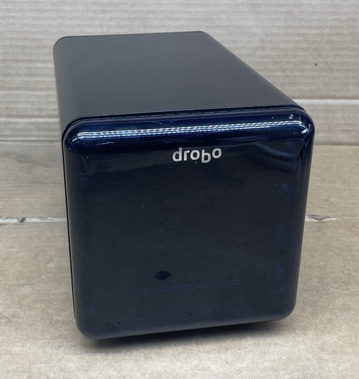 Drobo (3rd Gen) with 4 bays and USB 3.0 (DDR3-A; 922-00001-001) | TESTED