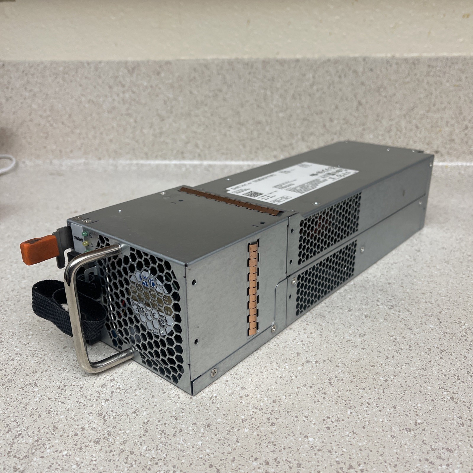 Dell R0C2G Equallogic PS4100 PS6100 SAN L700E-S0 Power Supply PS-3701-2D-LF SC20