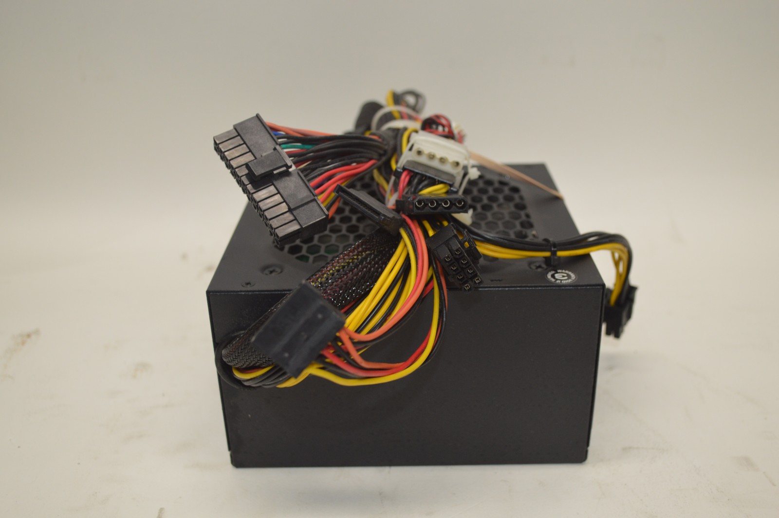EVGA 400W Power Supply Model 100-N1-0400