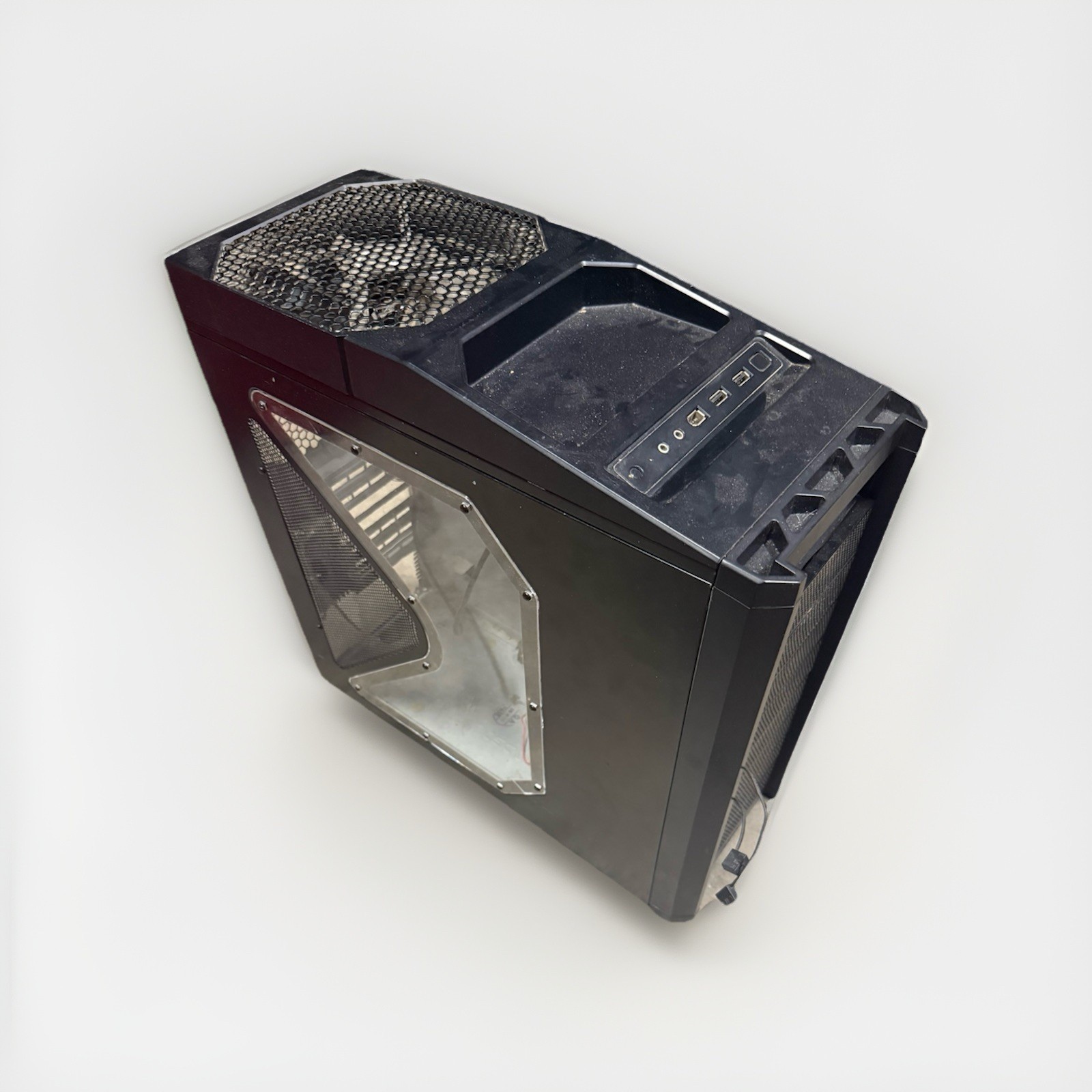 Antec 900 Nine Hundred ATX – USB 2.0 / FireWire I/O Retro Gaming Computer Case
