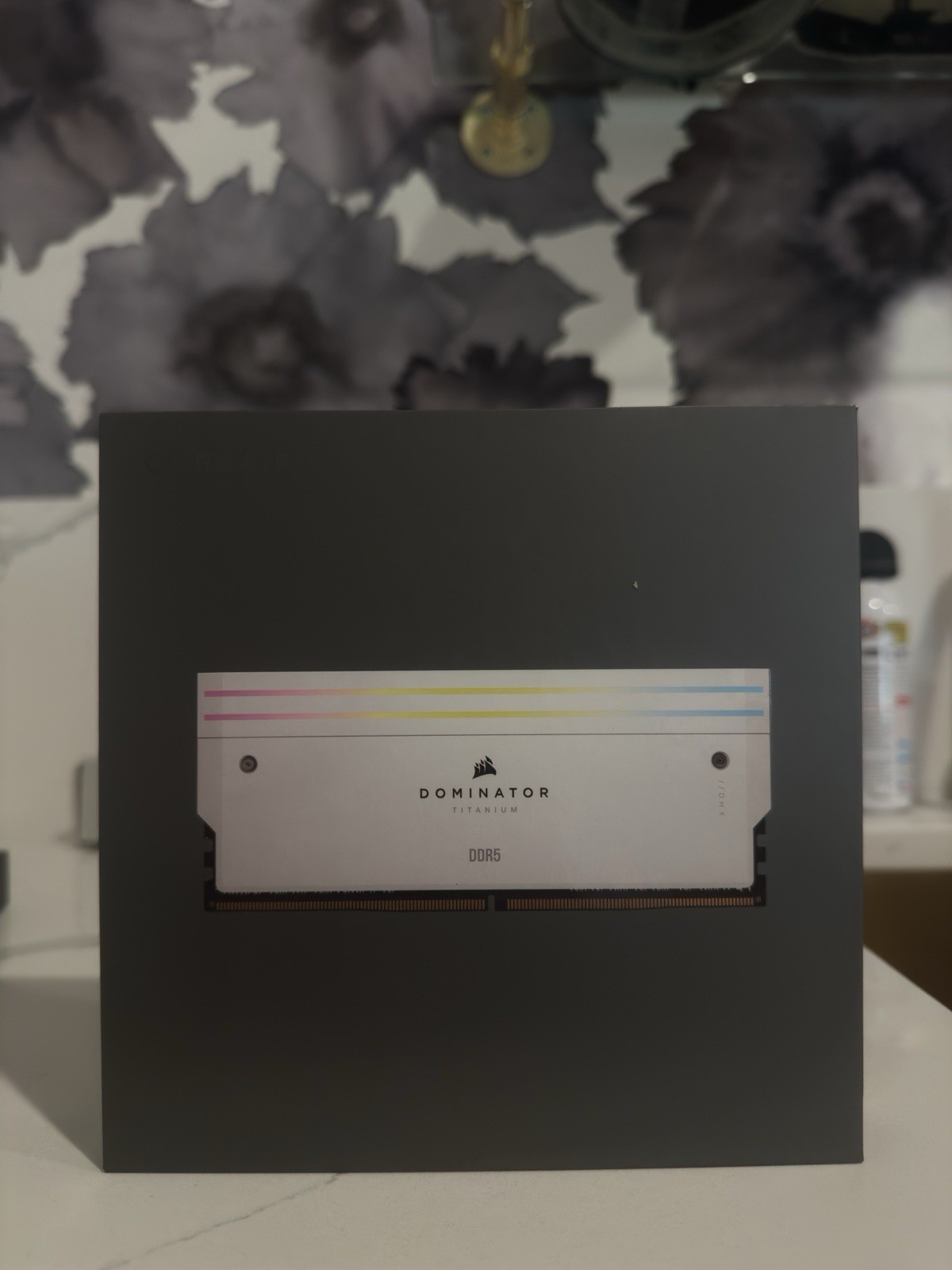 NEW Sealed Corsair Dominator Titanium RGB 32GB (2x16GB) DDR5-6400 CL32 White XMP