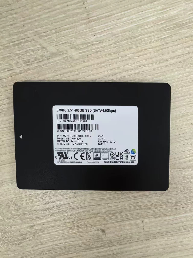 480GB SSD Samsung SM883 2.5 R-REM-SCE-MZ-7KH3T80 SATA6.0Gbps MZ7KH480HAHQ-00005-