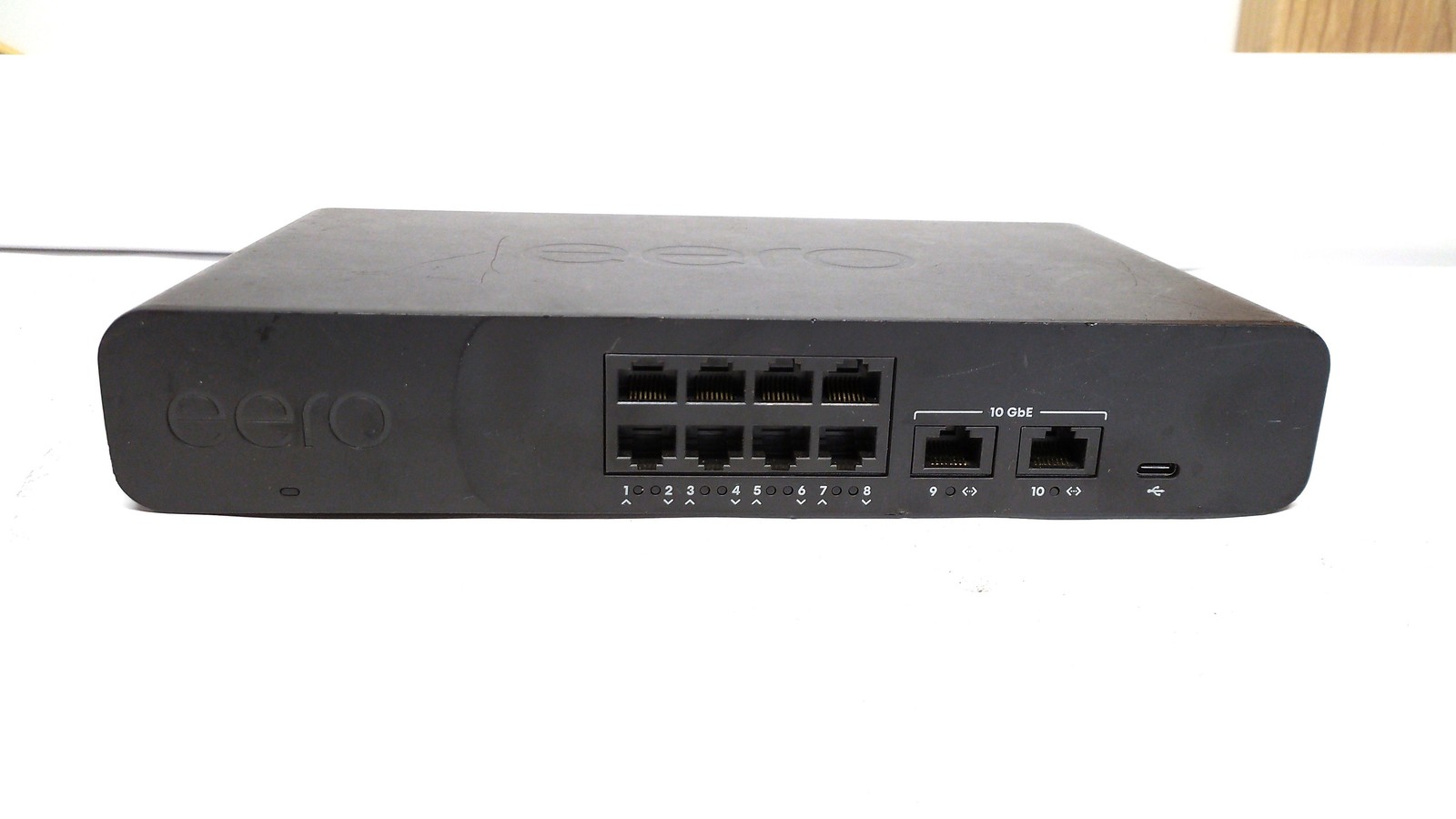 Amazon eero 9.4Gbps PoE Gateway U010001 10-Port Wired Mesh Network Switch