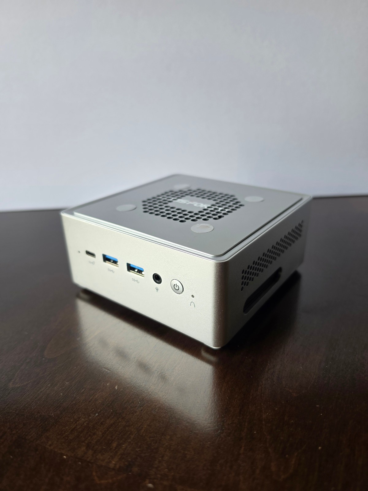 MINISFORUM NPB6 Mini PC 16GB DDR5 RAM 512GB Nvme SSD Intel i7-13620H Win 11 PRO