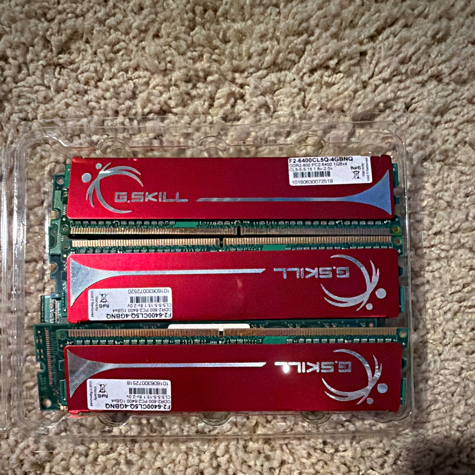 G.SKILL 4GB (4x1GB) DDR2-800 PC2-6400 240-Pin DIMM RAM F2-6400CL5Q