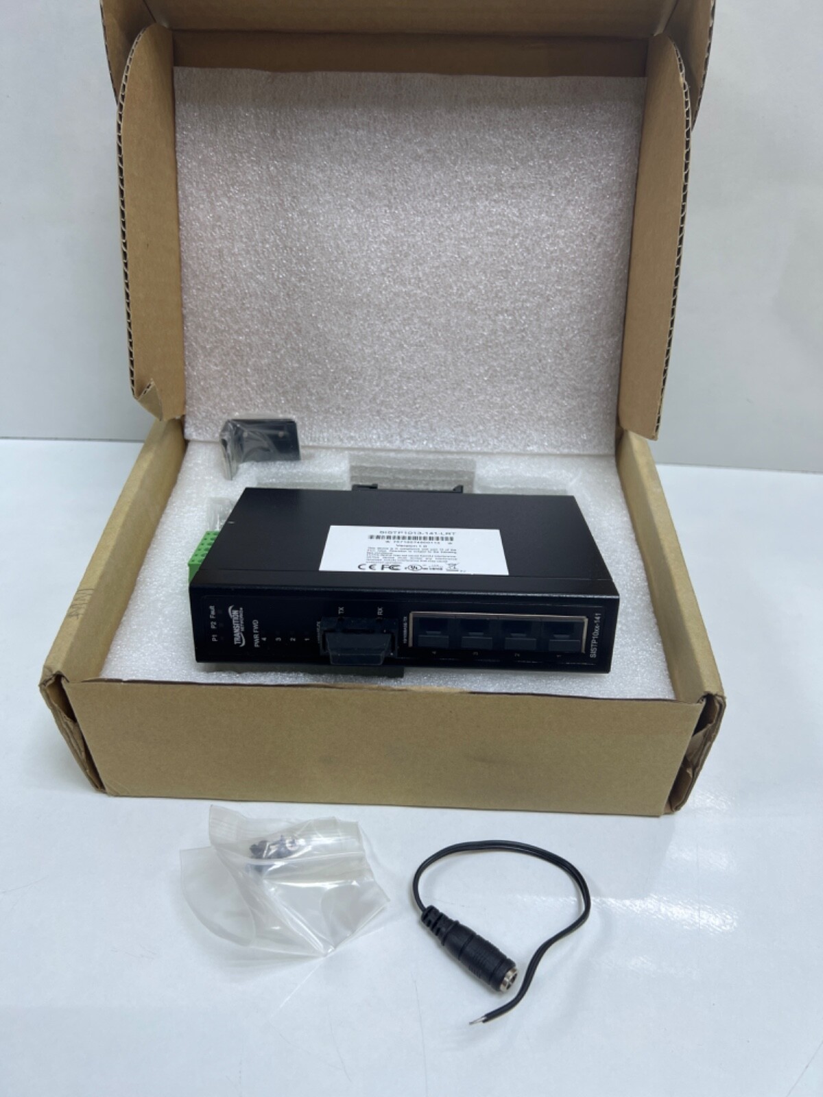 Transition Networks SISTP1013-141-LRT Industrial Gigabit Ethernet PoE+ Switch
