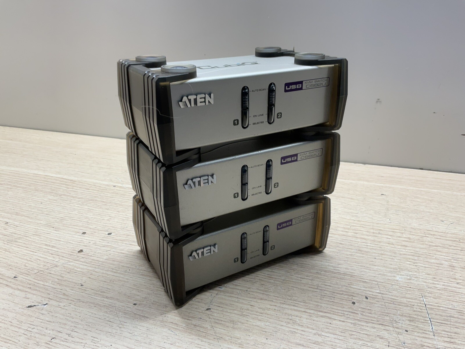 ATEN CubiQ CS82U KVM-Switch 2xKVM port(s) Lot Of 3 /FRA501