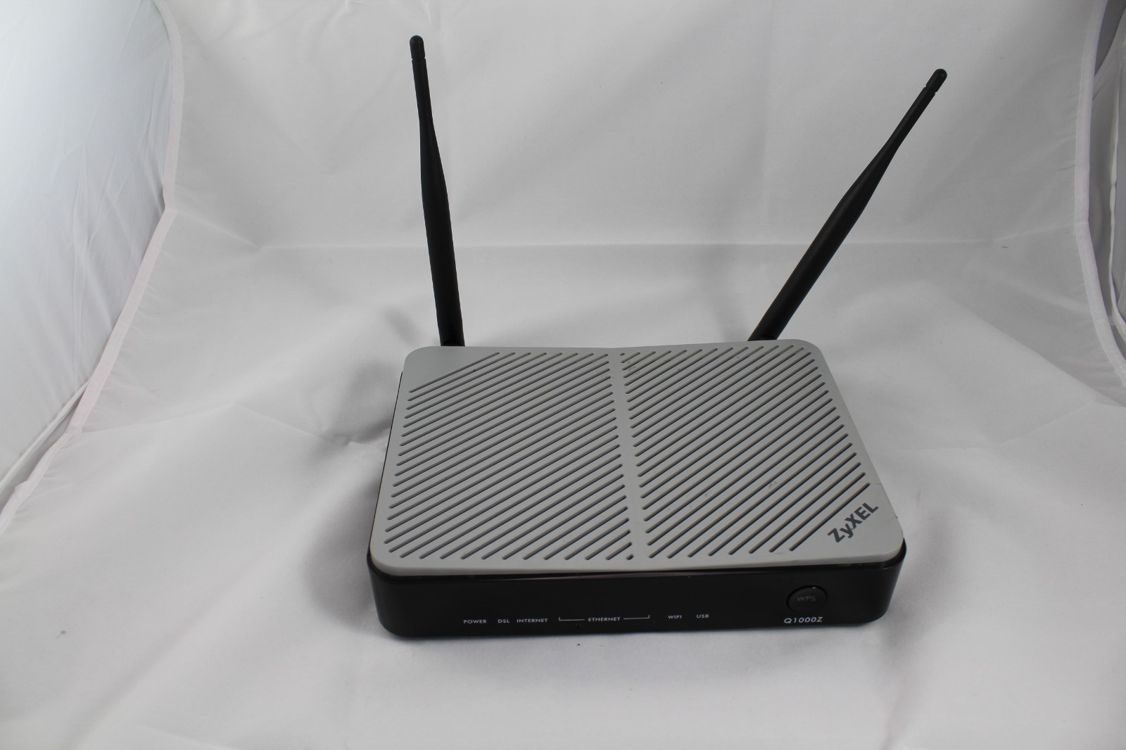 Zyxel Q1000Z CenturyLink Approved VDSL2 Gigabit Modem Wireless N WiFi Router