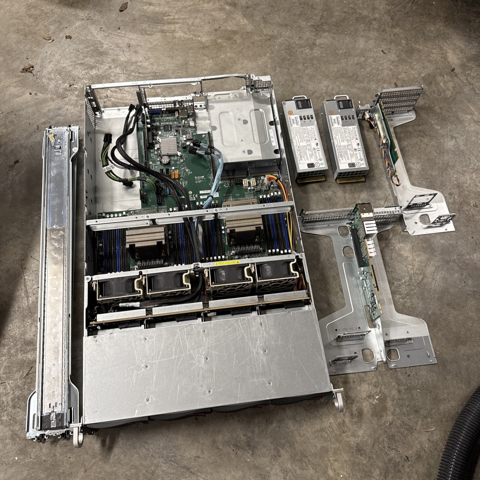2U 12 Bay SAS3 SuperMicro Server 6028U-TR4T+ W/ X10DRU-i+ Barebone 12 Caddy RAIL
