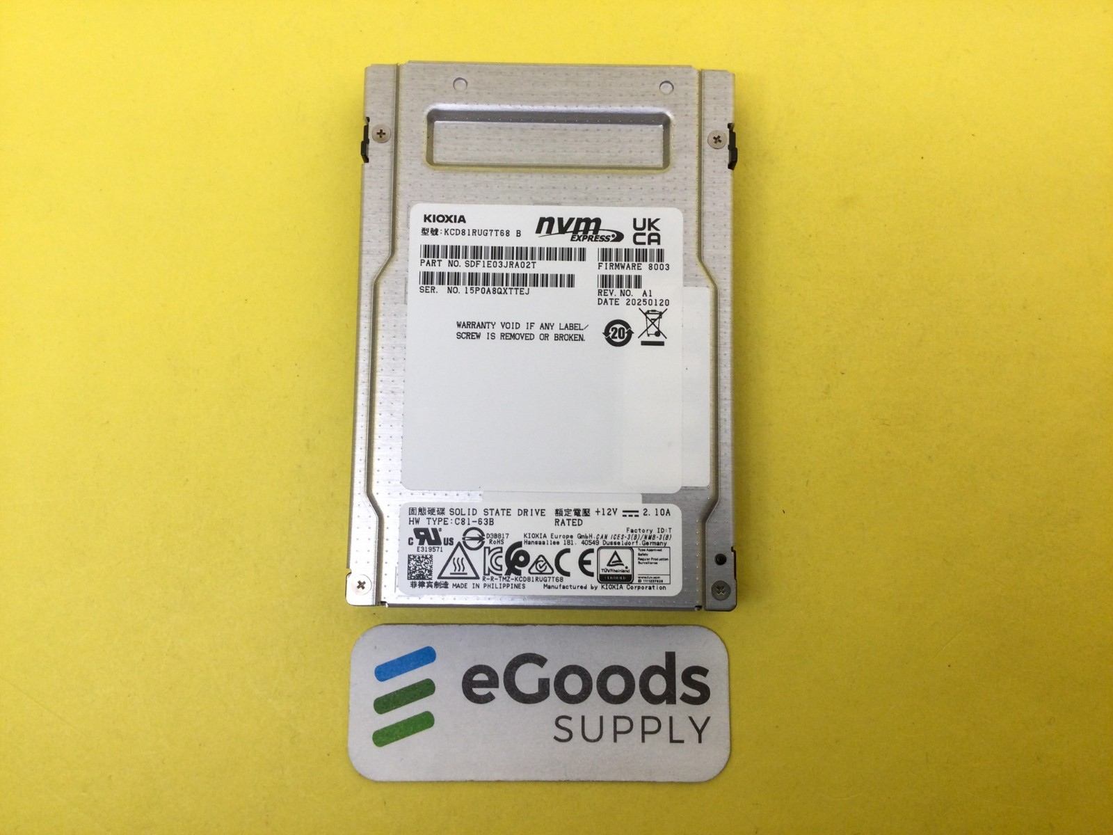 KIOXIA CD8-R Series 7.68TB PCIe 4.0 NVMe 2.5in U.2 SSD KCD81RUG7T68