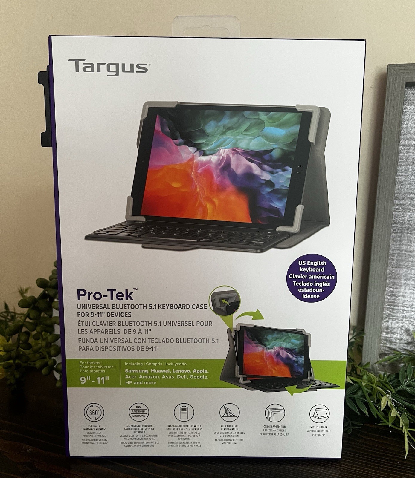 Targus Pro-Tek Bluetooth 5.1 360° Rotating Keyboard Folio Case 9-11" Black