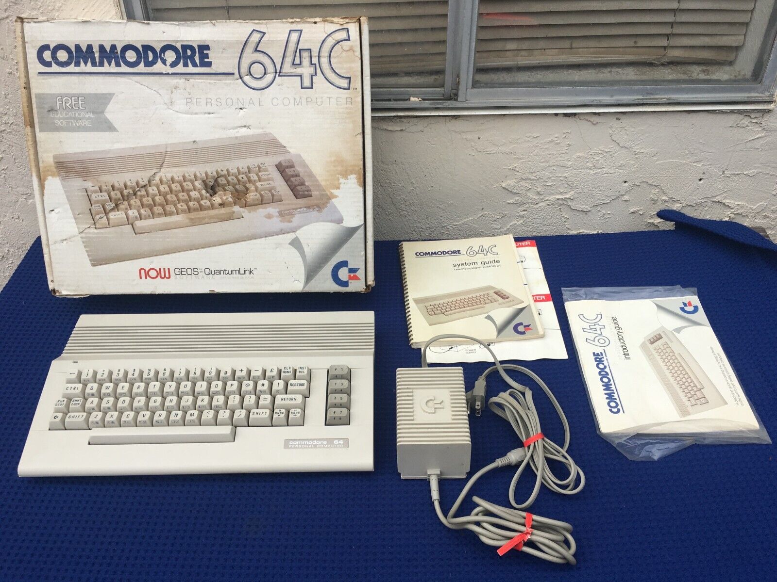 Commodore 64 Computer In Original Box With Power Supply Tested Working Nice
