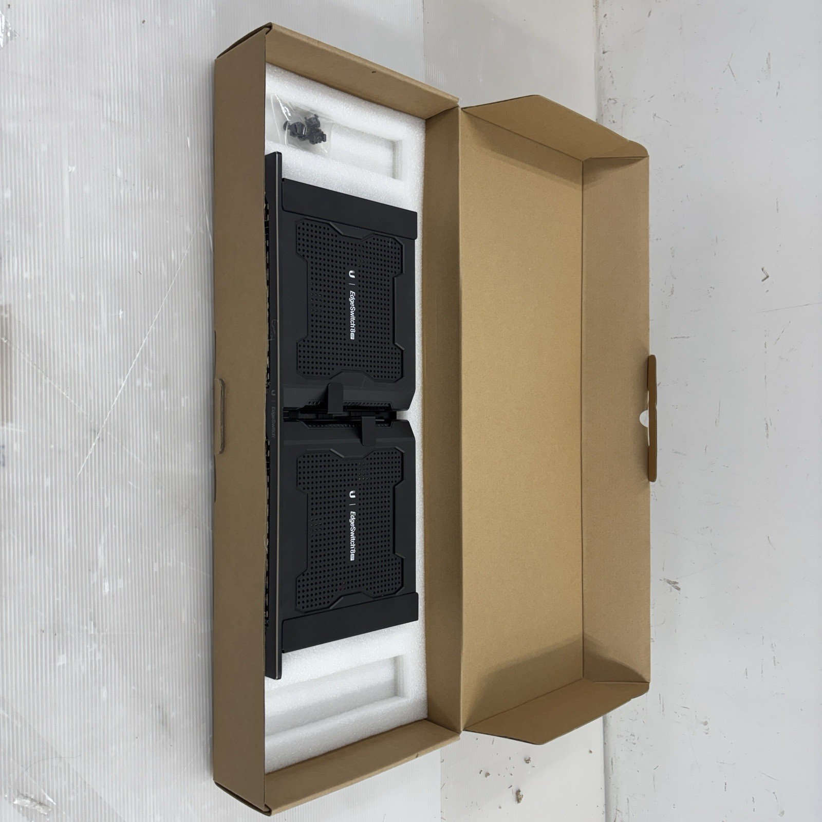 Ubiquiti Networks EdgeSwitch 8XP ES-8XP 8-Port Gigabit PoE 