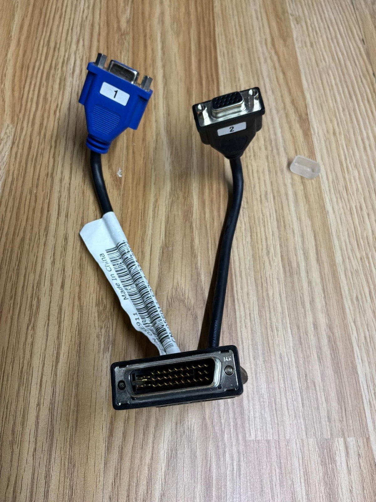 Dell DMS-59 to Dual VGA Monitor Splitter Adapter Cable DPN 05E911 OEM 