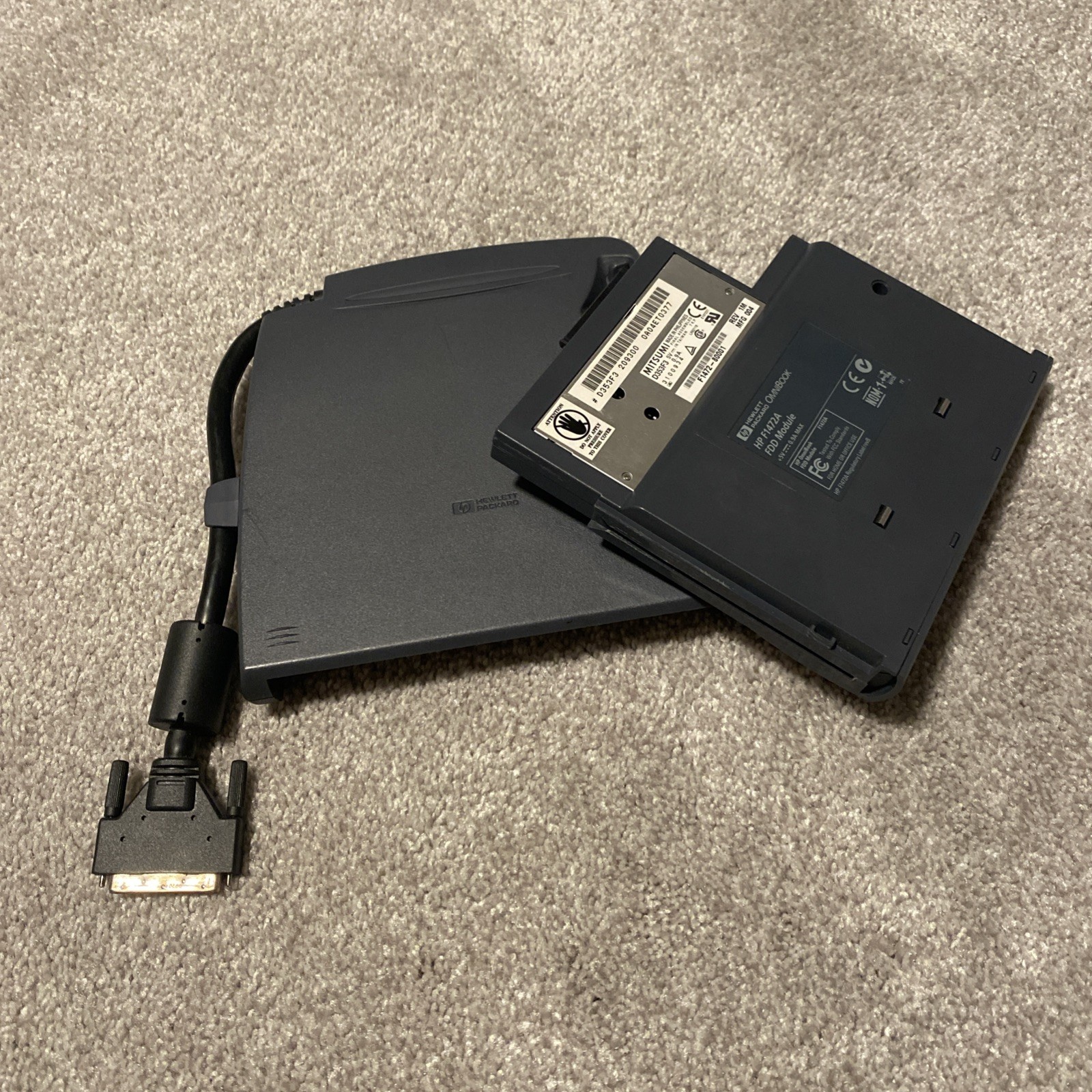 HP F1704A HEWLETT PACKARD EXTERNAL MODULE BAY with OmniBook F1472A FDD Module