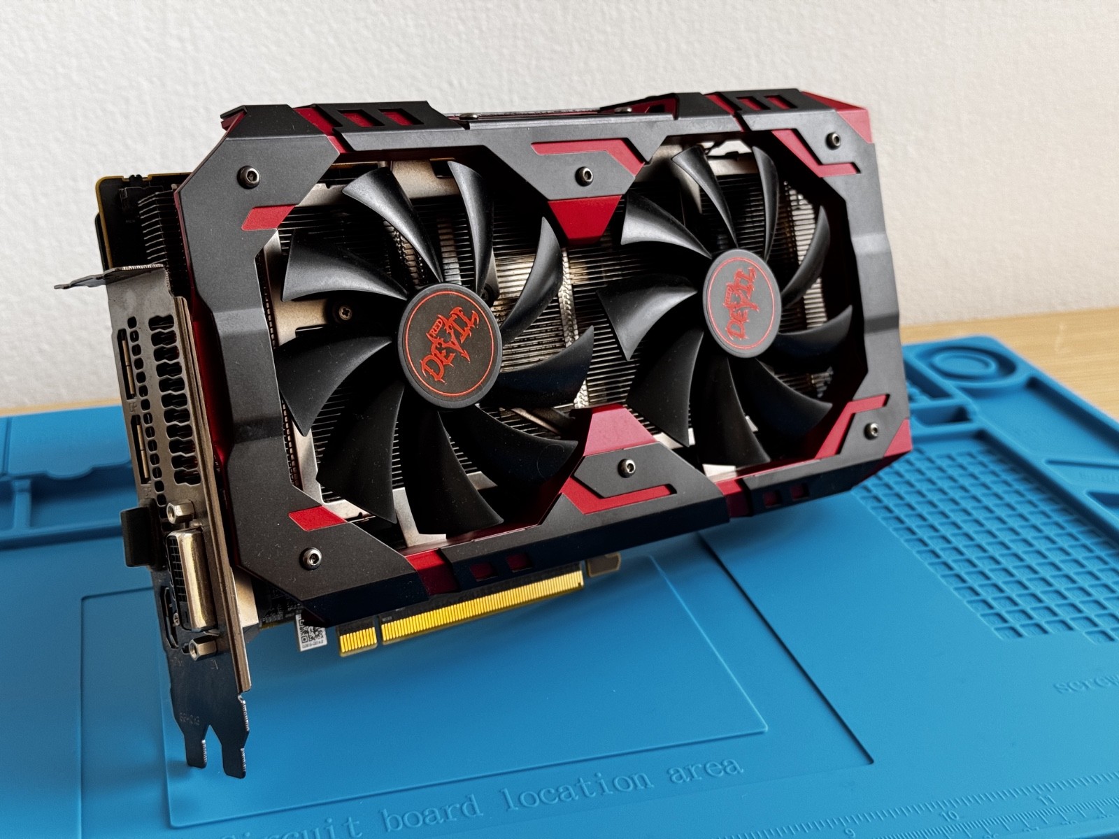 PowerColor Red Devil Radeon AXRX 580 8GB GDDR5 GPU (Used) (Multiple Available)