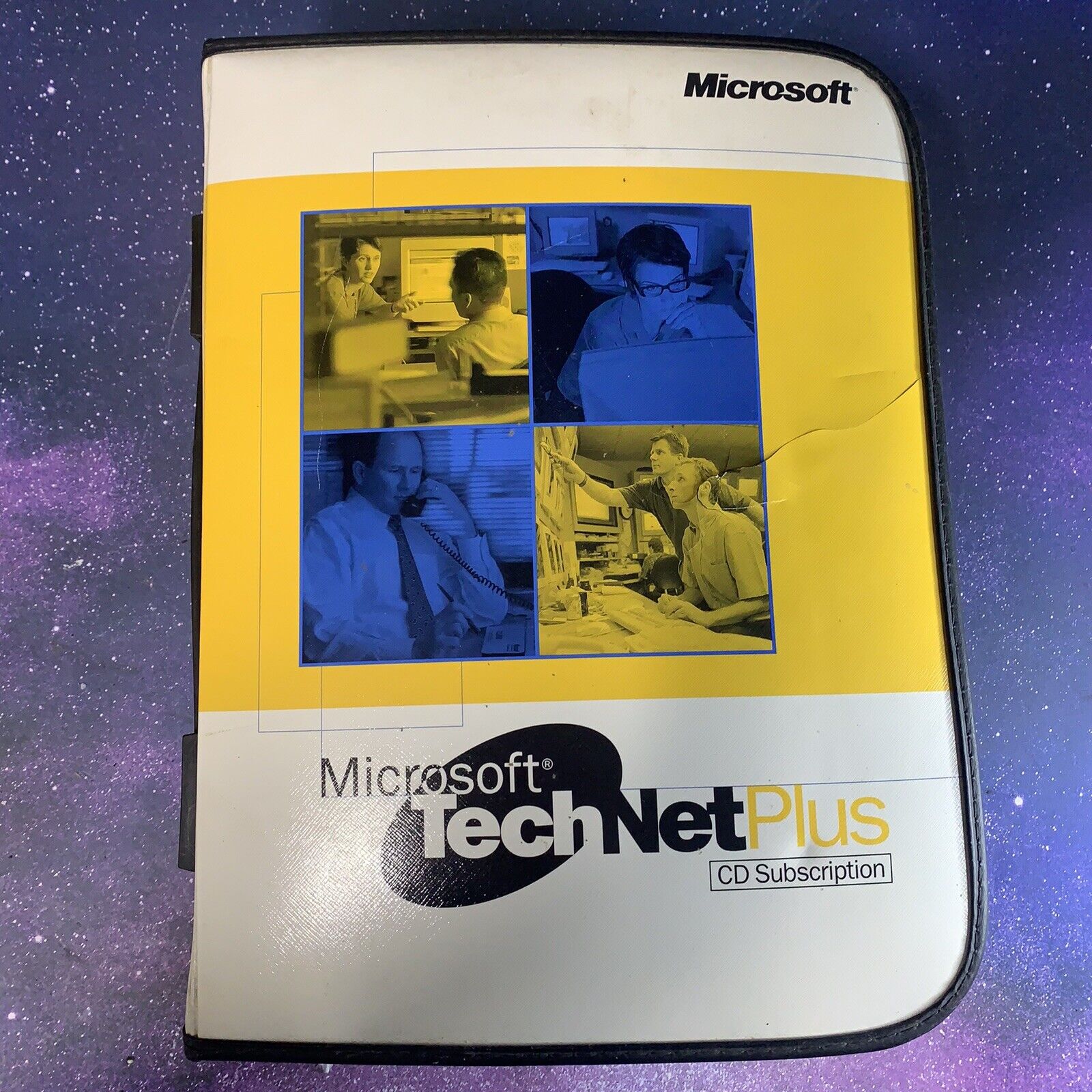 Microsoft Technet Plus CD Subscription Binder 96 discs- 1999-2000
