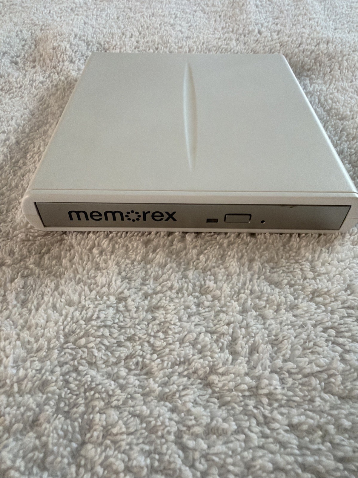 Memorex 8X Slim DVD Multi-Format External Recorder Writer MRX-650LE v7 White