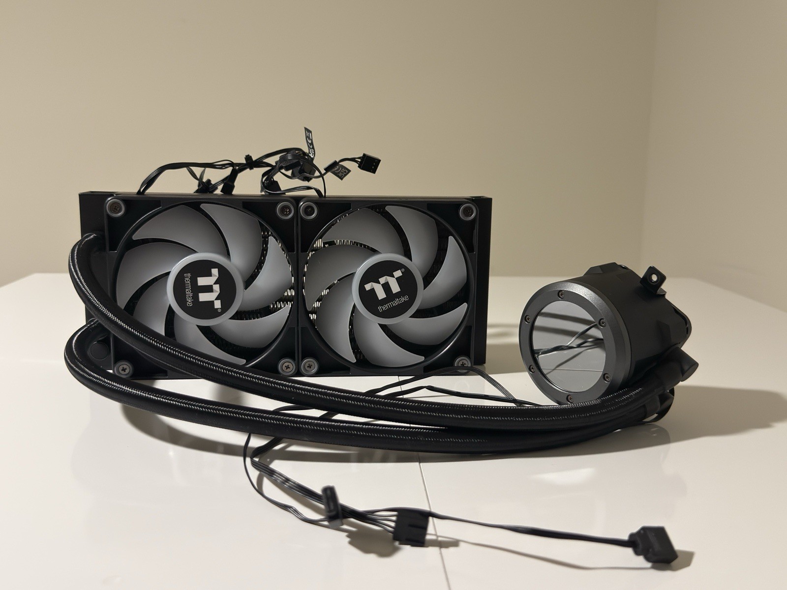 Thermaltake TH240 V2 ARGB Sync 240mm AIO Liquid CPU Cooler + Mounting Hardware
