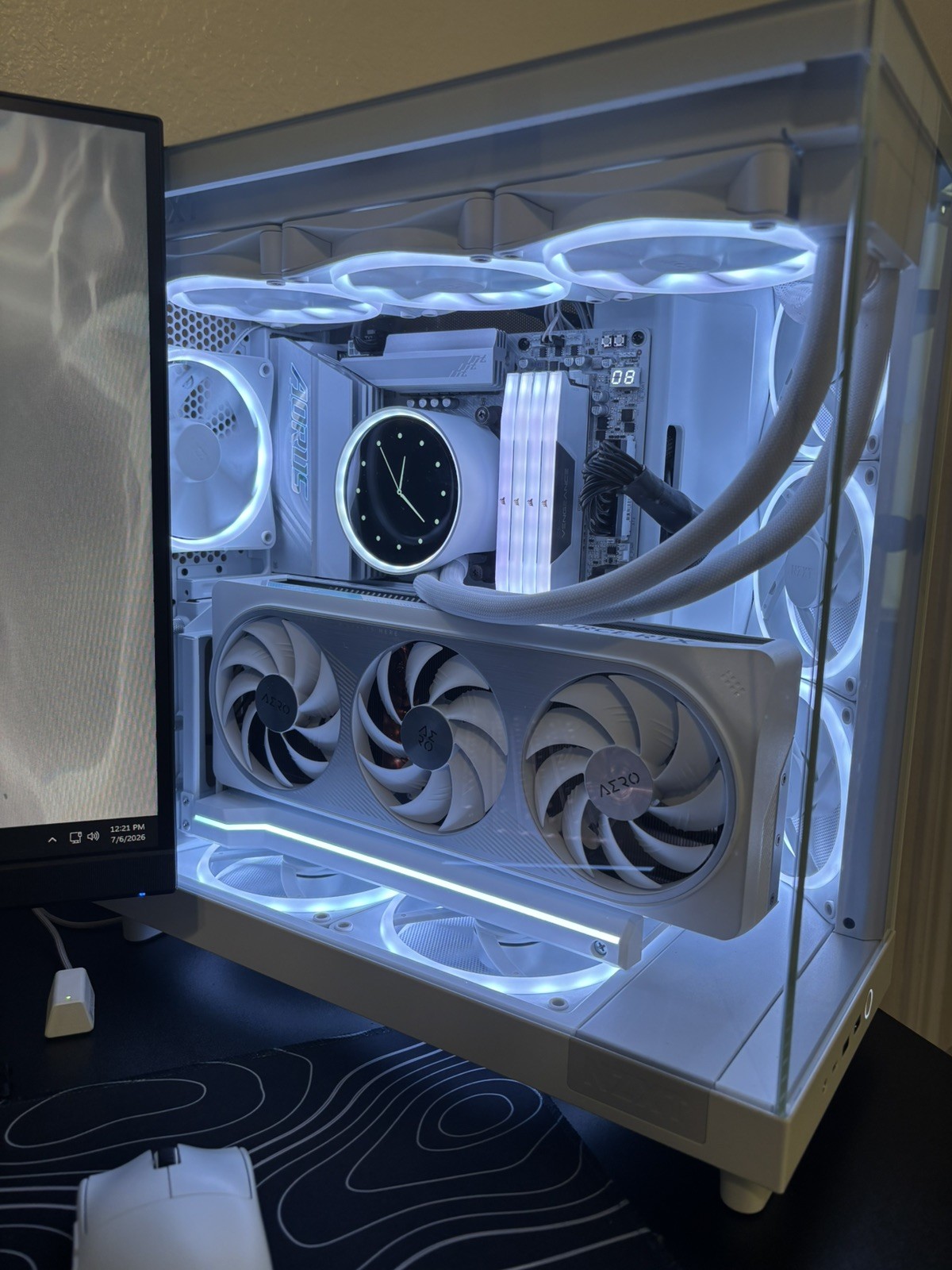 Very High End Custom Gaming PC Build Ryzen 7 9800x3D 32GB DDR5 1TB SSD 4070TI OC