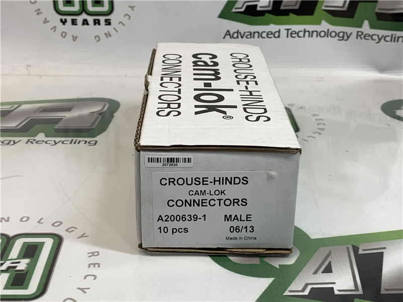 Crouse Hinds A200639-1 Male Cam Lok Connectors 10 Pack New in Open Box